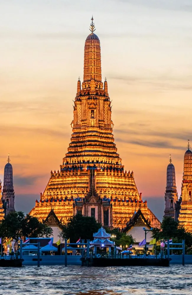 650x1000 slide tour_card (central) (1)