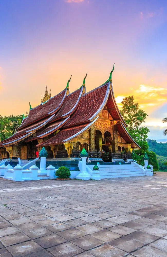 650x1000 slide tour_card-laos (1)_result