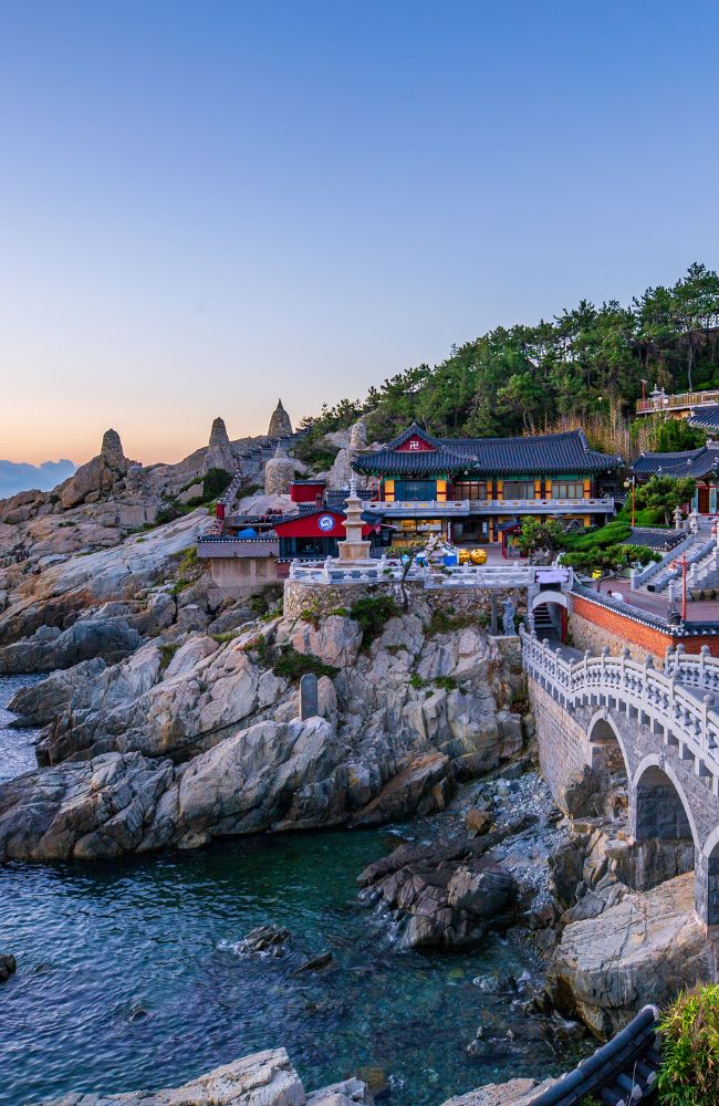 South Korea650x1000 slide tour_card (7)