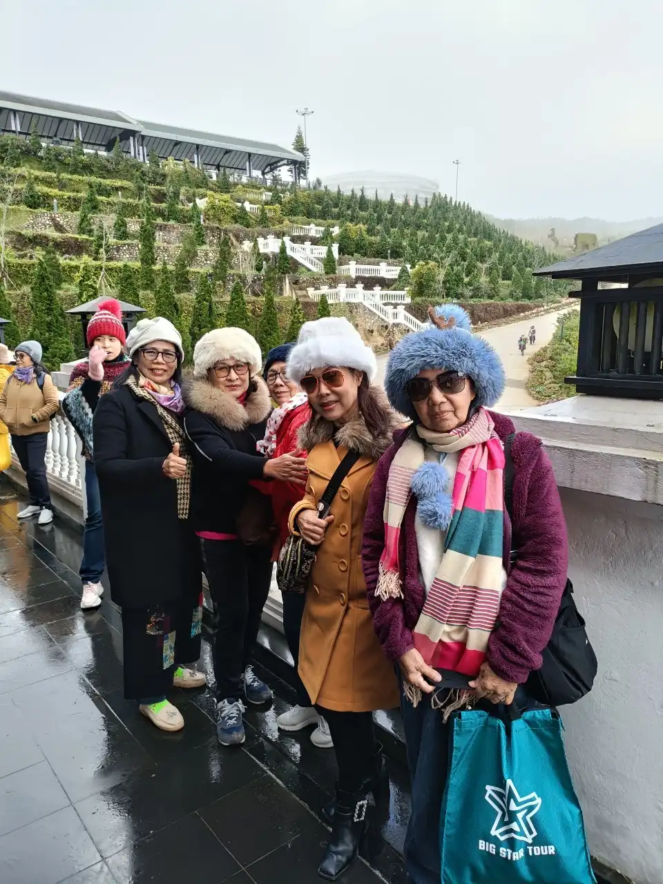 explore-hanoi-sapa-misty-mountains-dec-2024h (26)